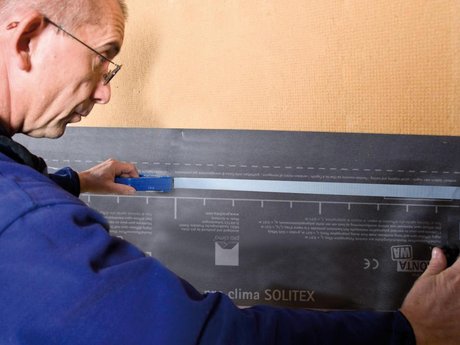 2. Dubbelzijdig kleefband aanbrengen