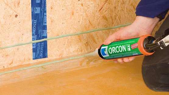 1. Aansluiting OSB-wand op vloerplaat met INTELLO conneX