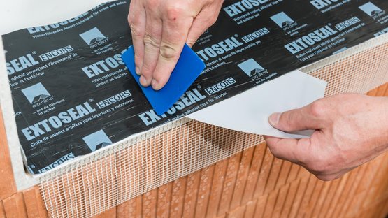 Onderdorpel op gemetselde en betonnen constructies